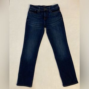 Lucky Brand Midrise straight leg jeans. Dark wash. Size 8/29 regular